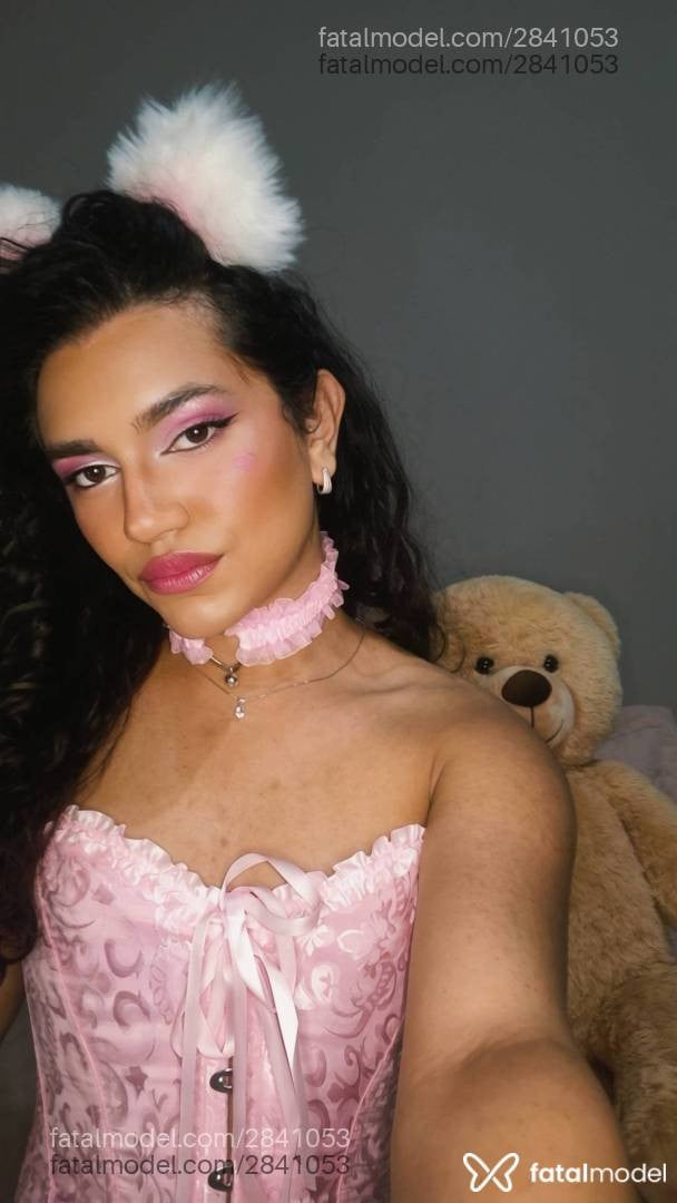 Acompanhante mulher trans morena (o) de olhos castanhos em Curitiba - Allessandra Oliver