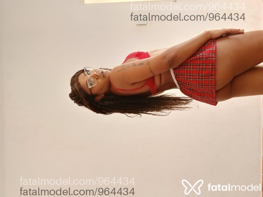 Acompanhante travesti morena (o) de olhos castanhos em Mogi Guaçu - Vicki