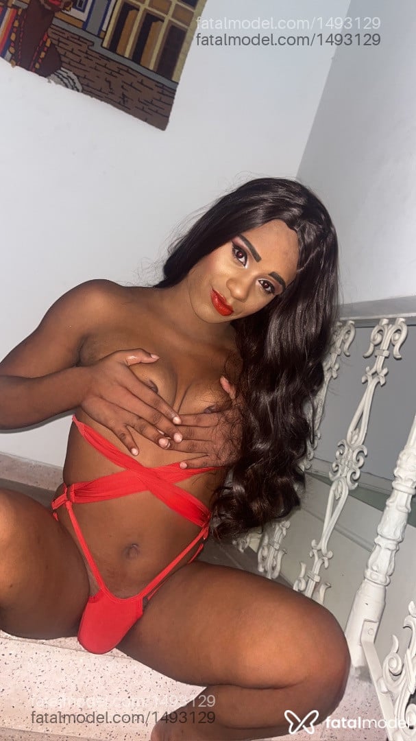 Acompanhante travesti morena (o) de olhos castanhos em Araraquara - Kethellencarioc