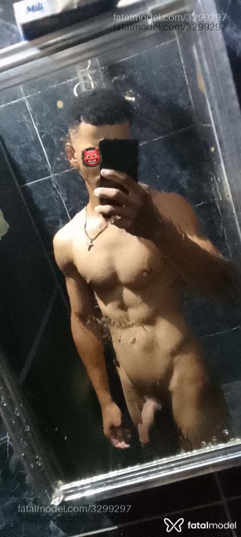 Acompanhante homem com cabelo castanho de olhos castanhos em Barretos Acompanhante homem com cabelo castanho de olhos castanhos em Barretos - Araujo