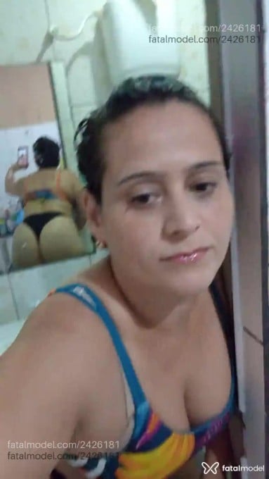 Acompanhante mulher com cabelo castanho de olhos castanhos em Criciúma Acompanhante mulher com cabelo castanho de olhos castanhos em Criciúma - Andréia