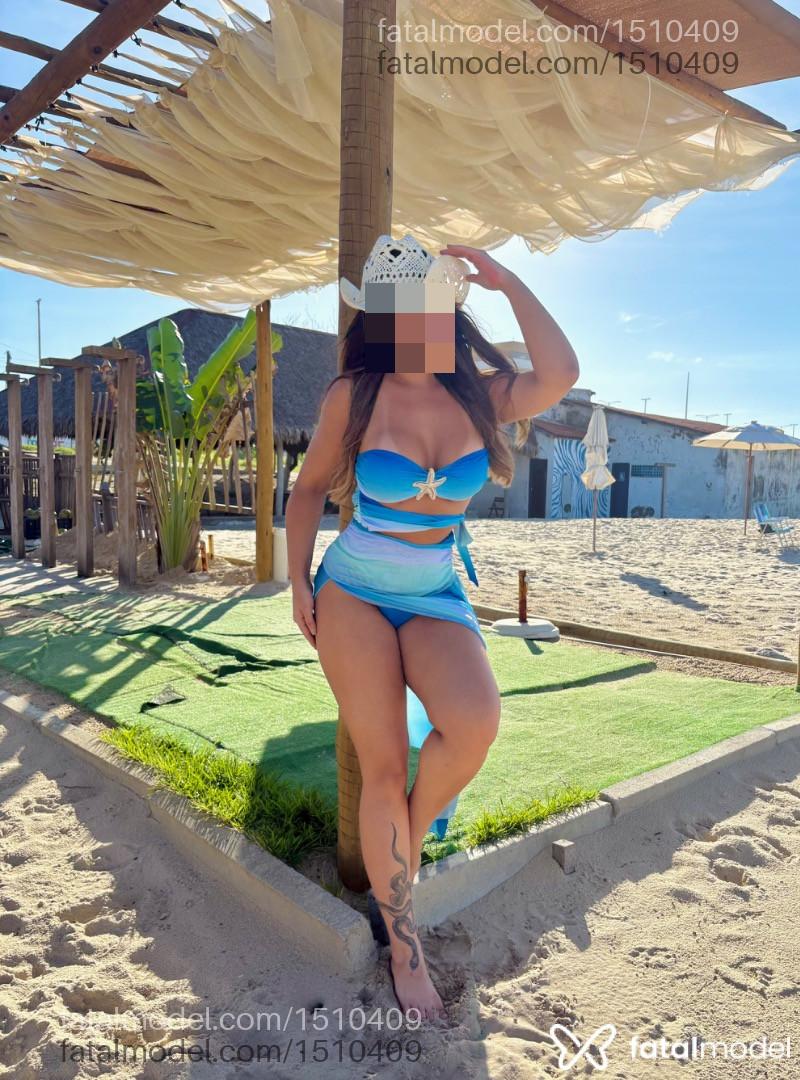 Acompanhante mulher com cabelo castanho de olhos azuis em Uberlândia Acompanhante mulher com cabelo castanho de olhos azuis em Uberlândia - Livia Soares