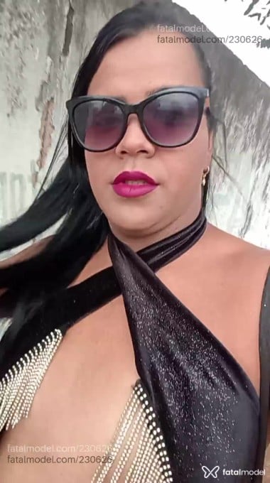 Acompanhante trans loira (o) de olhos castanhos em Pontal - Alya Sofia