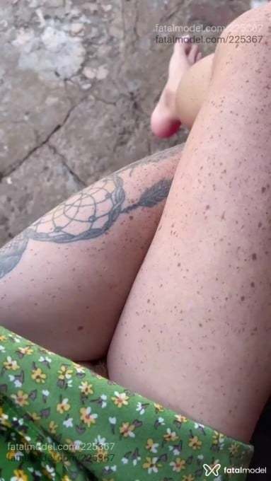 Acompanhante mulher trans ruiva (o) de olhos castanhos em Arapongas - LorennRuiva