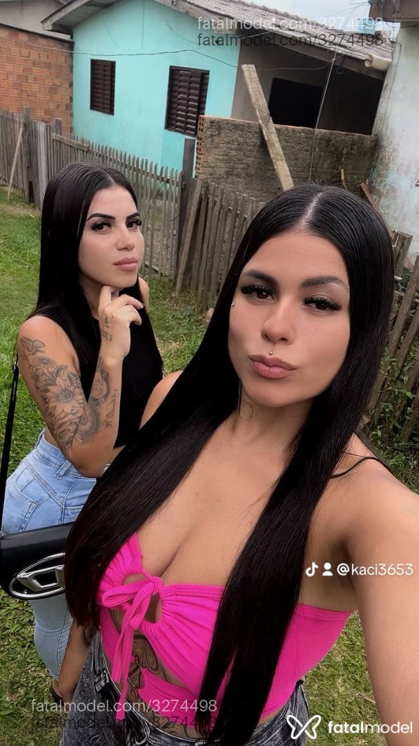 Acompanhante mulher morena (o) de olhos castanhos em Seara Acompanhante mulher morena (o) de olhos castanhos em Seara - Paola
