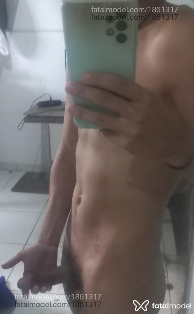 Acompanhante homem com cabelo castanho de olhos mel em Sobral - Oliver