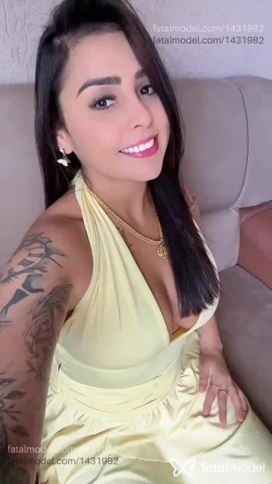 Acompanhante mulher com cabelo castanho de olhos castanhos em Lucas do Rio Verde Acompanhante mulher com cabelo castanho de olhos castanhos em Lucas do Rio Verde - Luna