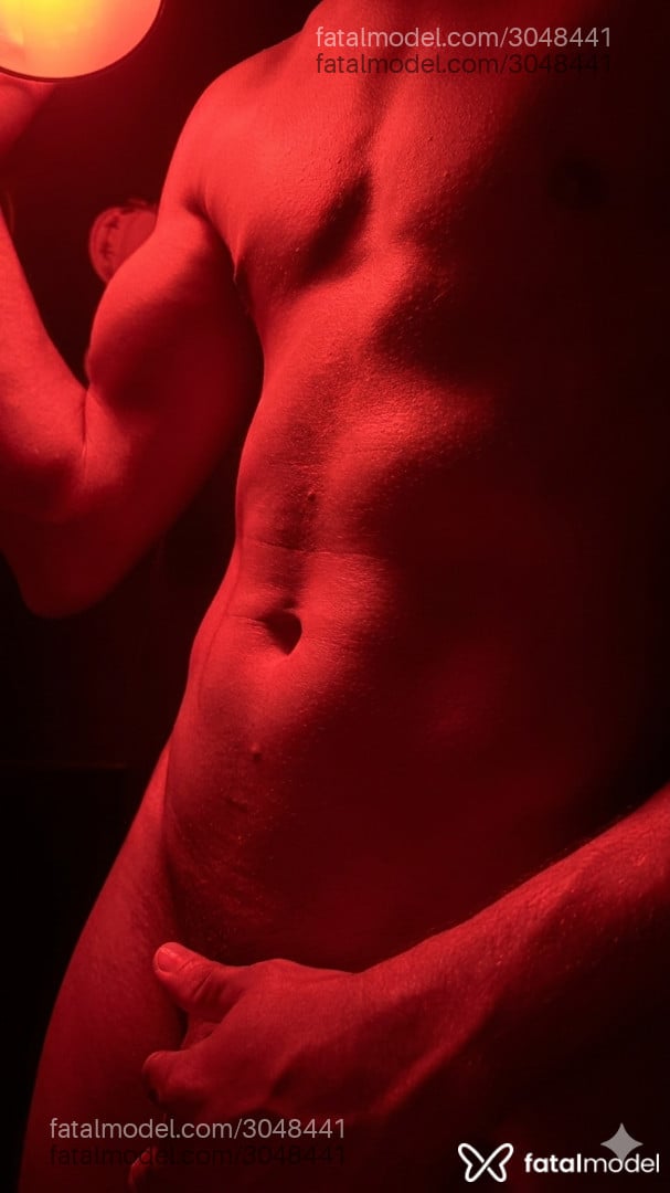 Acompanhante homem morena (o) de olhos castanhos - Neguinho