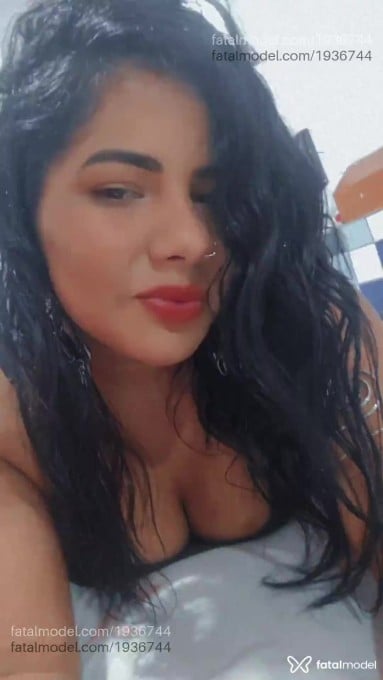 Acompanhante mulher loira (o) de olhos castanhos em Itu - Júlia Maria