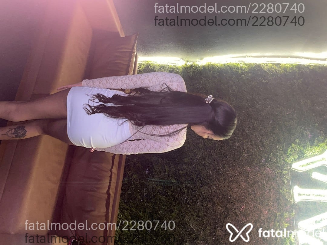 Acompanhante mulher com cabelo castanho de olhos castanhos em Tubarão - Kamily