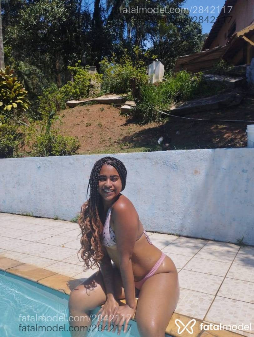Acompanhante mulher morena (o) de olhos castanhos - Eduarda meneses