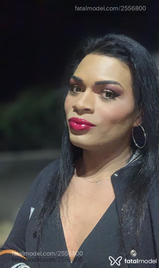 Acompanhante mulher trans morena (o) de olhos castanhos em Penápolis - Alexya Tenório