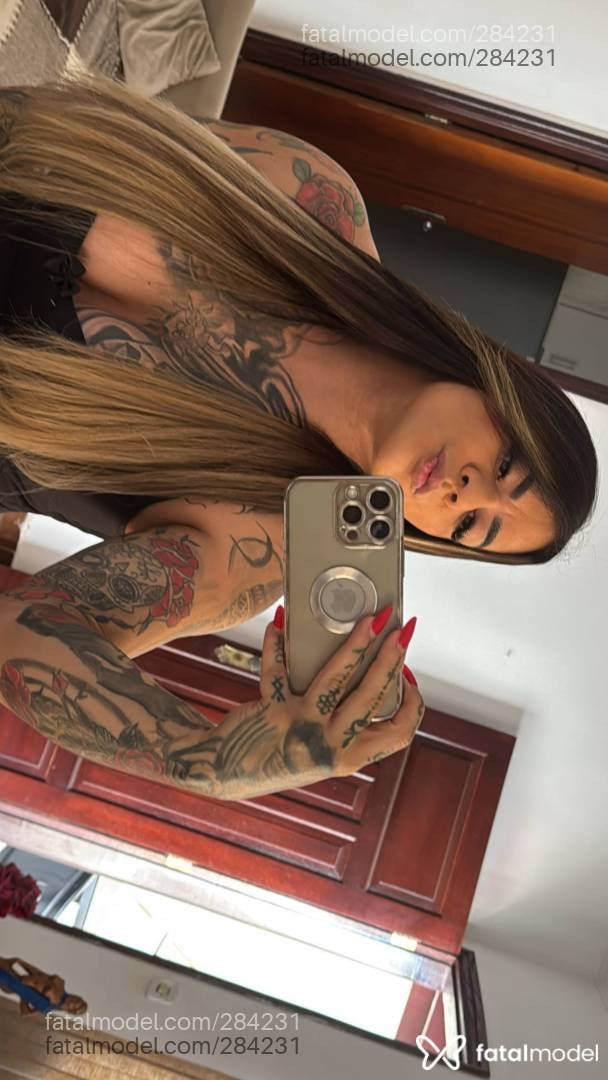 Acompanhante mulher com cabelo castanho de olhos castanhos - Jessy Caroline