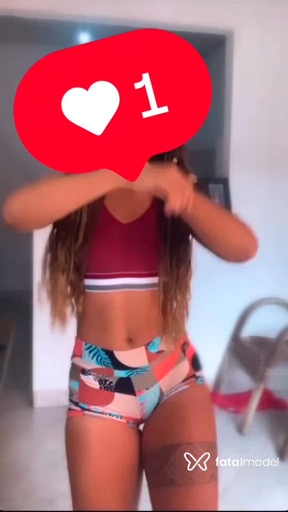 Acompanhante mulher morena (o) de olhos castanhos - Sthefani