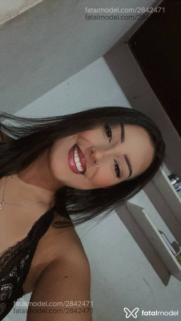 Acompanhante mulher com cabelo castanho de olhos castanhos em Guarujá - Julia Foster