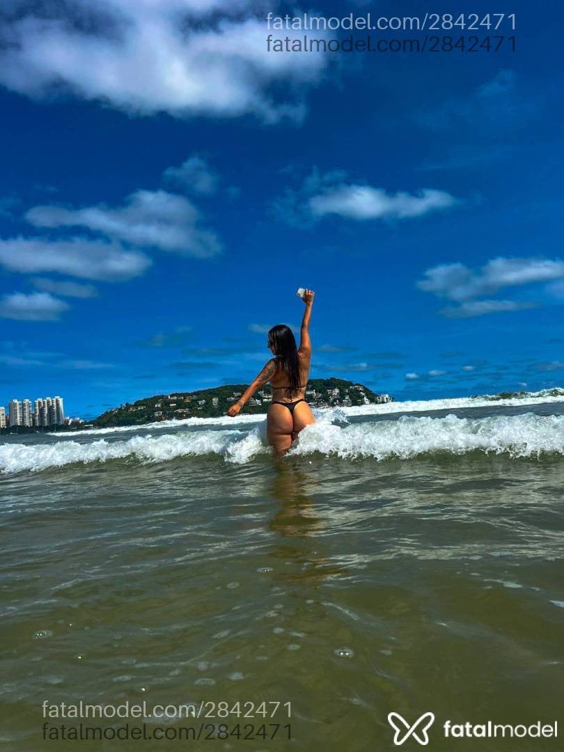 Acompanhante mulher com cabelo castanho de olhos castanhos em Guarujá - Julia Foster
