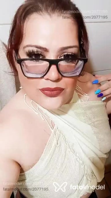 Acompanhante mulher trans ruiva (o) de olhos castanhos em Montenegro - Daniely