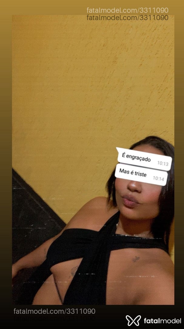 Acompanhante mulher morena (o) de olhos castanhos - Morena Acompanhante mulher morena (o) de olhos castanhos - Morena