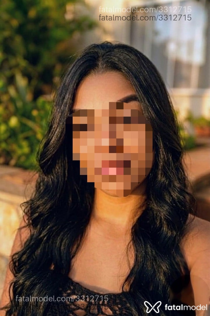 Acompanhante mulher morena (o) de olhos castanhos - Cauanny Santos Acompanhante mulher morena (o) de olhos castanhos - Cauanny Santos