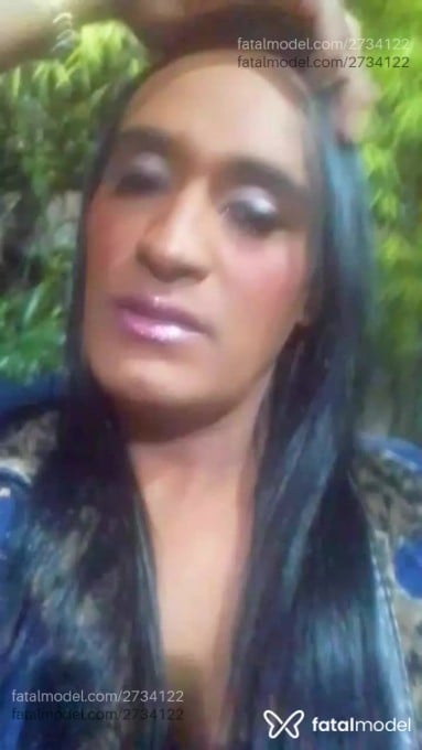 Acompanhante homem trans morena (o) de olhos castanhos em Extrema - Gabriella Almeida