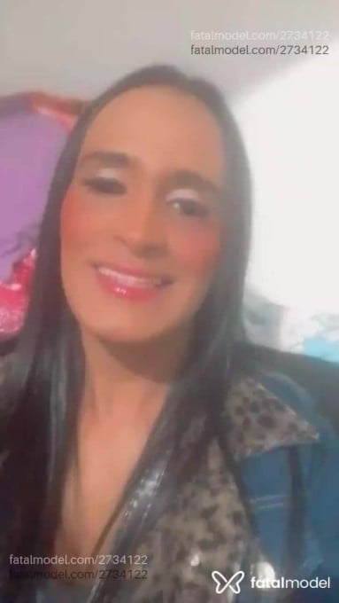Acompanhante homem trans morena (o) de olhos castanhos em Extrema - Gabriella Almeida
