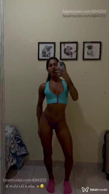 Acompanhante travesti morena (o) de olhos castanhos em Marataízes - MAGRINHA
