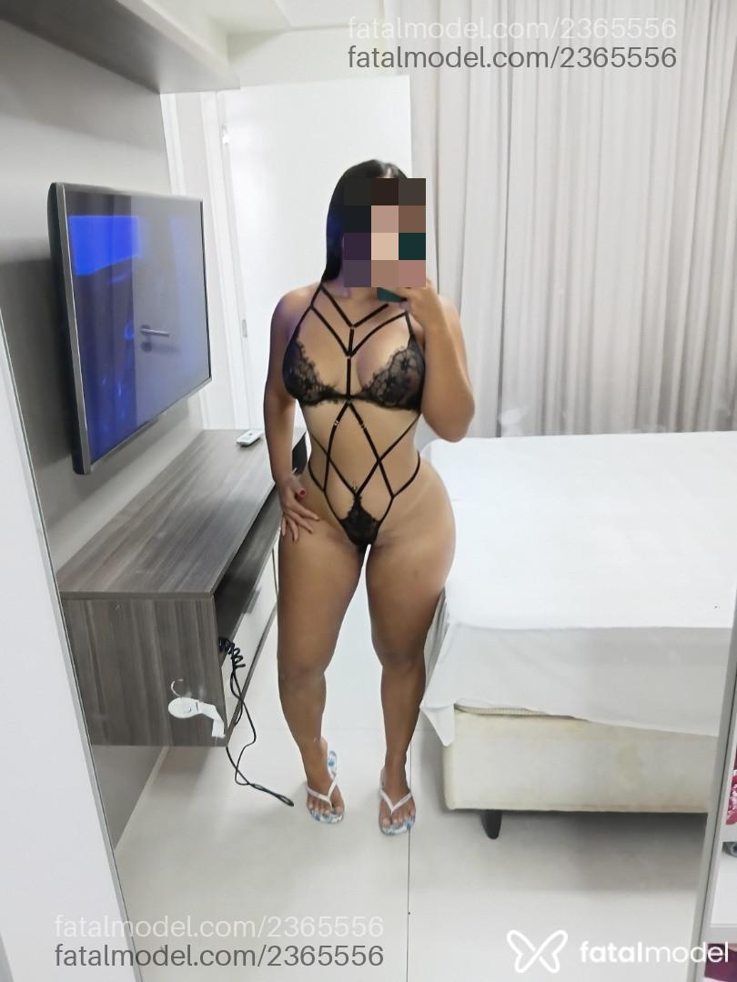 Acompanhante mulher morena (o) de olhos verdes em Salvador - Aline