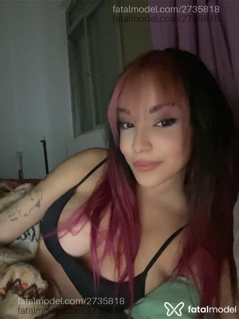 Acompanhante mulher com cabelo colorido de olhos castanhos em São Paulo - Marysz