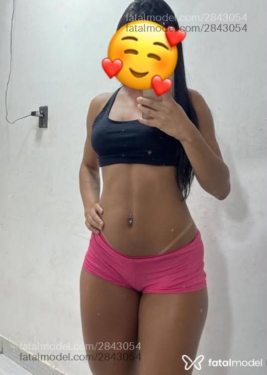 Acompanhante mulher morena (o) de olhos pretos - Melissa