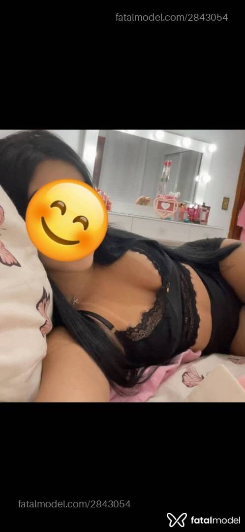 Acompanhante mulher morena (o) de olhos pretos - Melissa