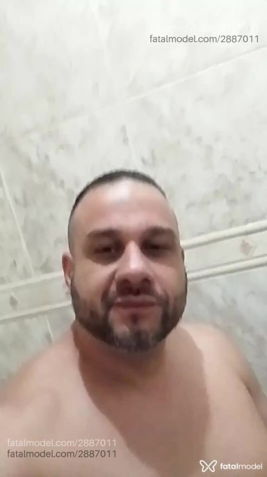 Acompanhante homem morena (o) de olhos castanhos em Virtual - Jullian