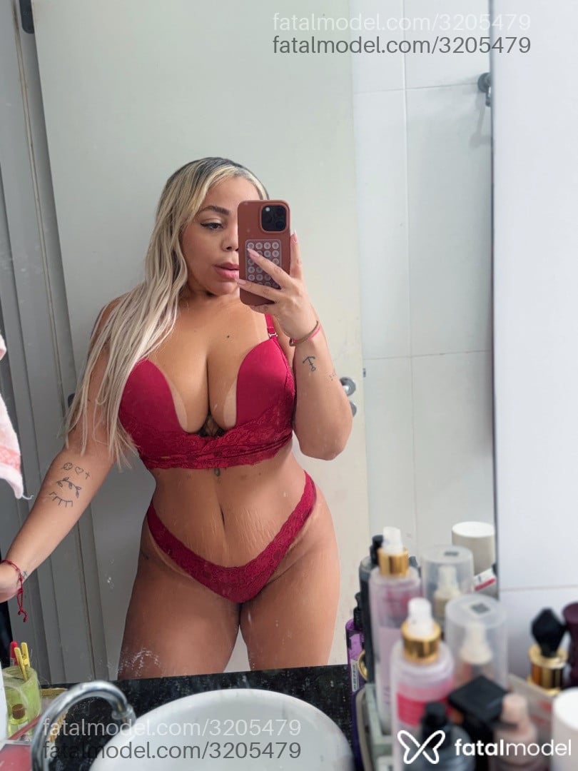 Acompanhante mulher loira (o) de olhos castanhos em São Paulo - Antonella Ciruli