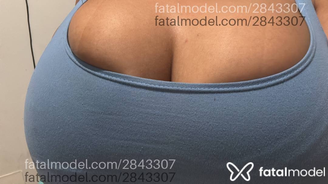 Acompanhante mulher morena (o) de olhos castanhos - Paloma Klein Acompanhante mulher morena (o) de olhos castanhos - Paloma Klein