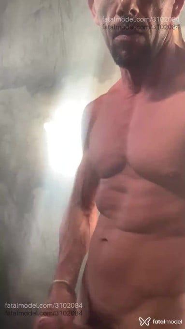 Acompanhante homem com cabelo castanho de olhos castanhos em Fortaleza - Thiago