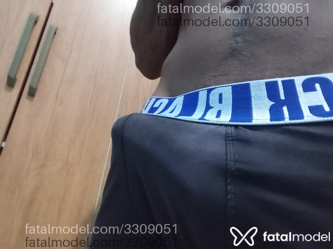 Acompanhante homem morena (o) de olhos pretos em Cabo Frio - Rodrigo Rd