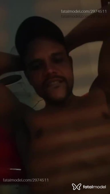 Acompanhante homem morena (o) de olhos mel em São Luís Acompanhante homem morena (o) de olhos mel em São Luís - Oliver