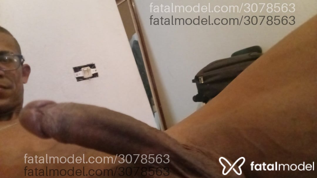 Acompanhante homem morena (o) de olhos pretos - Jeferson Acompanhante homem morena (o) de olhos pretos - Jeferson
