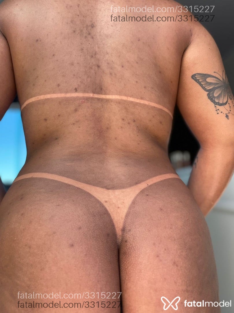 Acompanhante mulher morena (o) de olhos pretos em Senador Canedo - Lorys