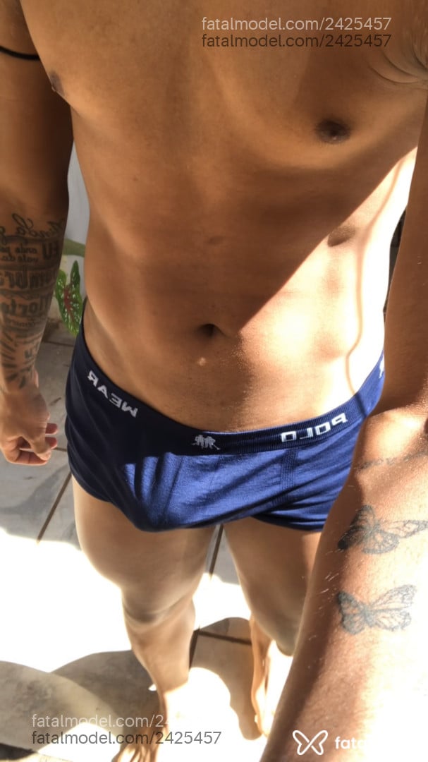Acompanhante homem morena (o) de olhos castanhos em São José do Rio Preto - Silva