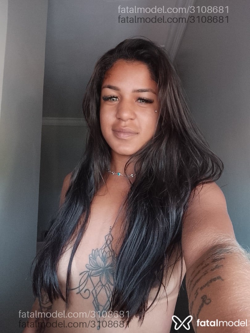 Acompanhante mulher morena (o) de olhos pretos em Goiânia - Brenda Cristina