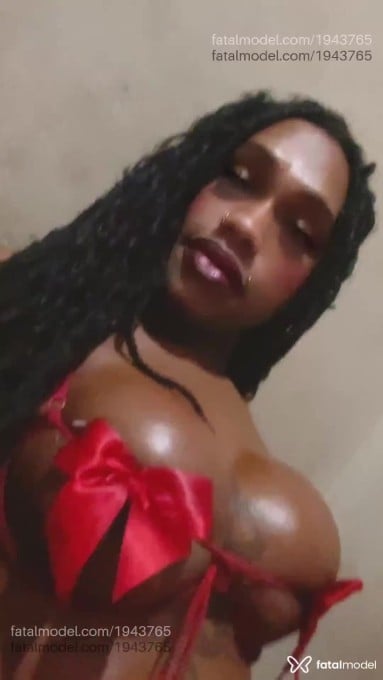 Acompanhante mulher trans ruiva (o) de olhos castanhos em Contagem - Tabitha Abombom