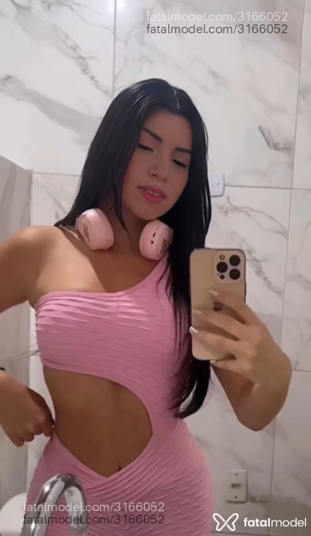 Acompanhante mulher morena (o) de olhos pretos em Rio de Janeiro - Rayssa