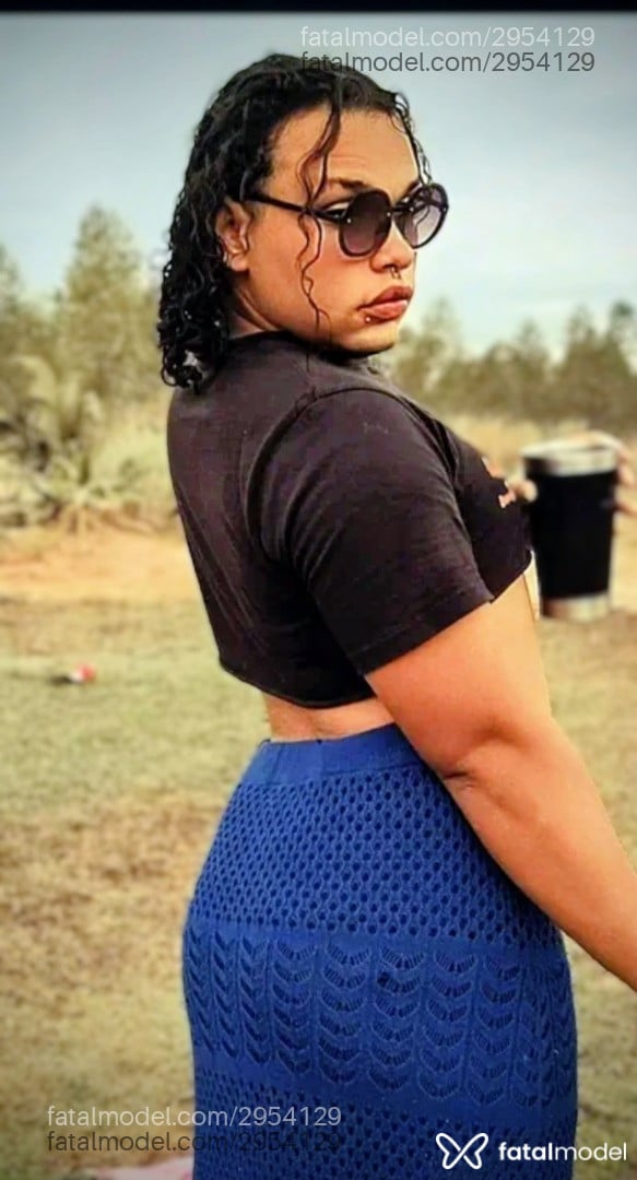 Acompanhante mulher trans morena (o) de olhos pretos em Rio Verde - Belinha