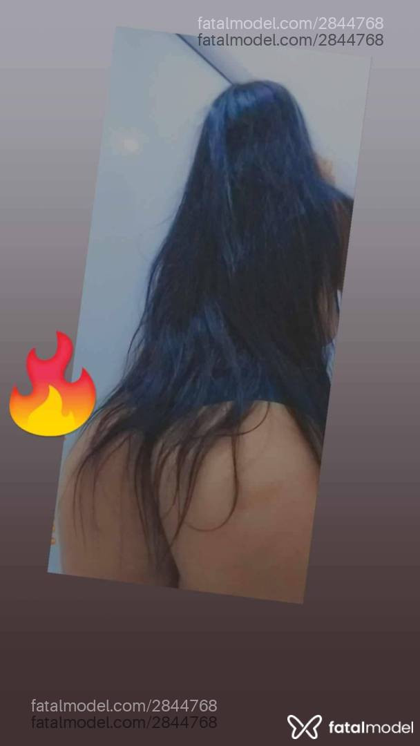 Acompanhante mulher morena (o) de olhos castanhos em Virtual Acompanhante mulher morena (o) de olhos castanhos em Virtual - Latina