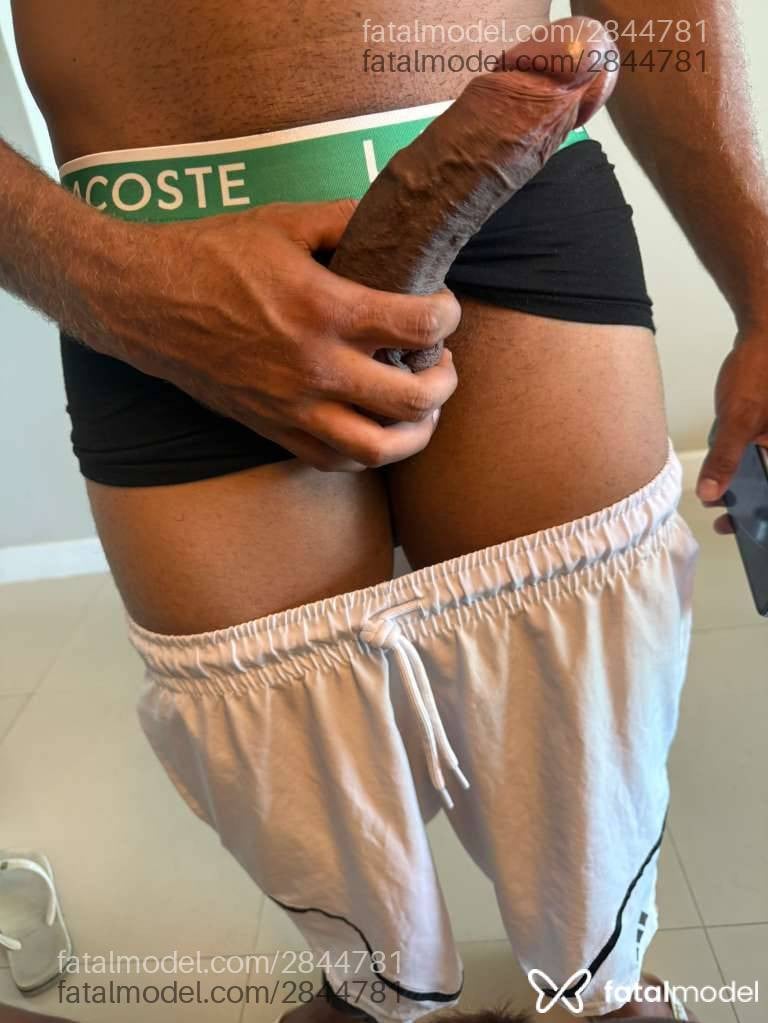 Acompanhante homem morena (o) de olhos castanhos em Salvador Acompanhante homem morena (o) de olhos castanhos em Salvador - Vitox