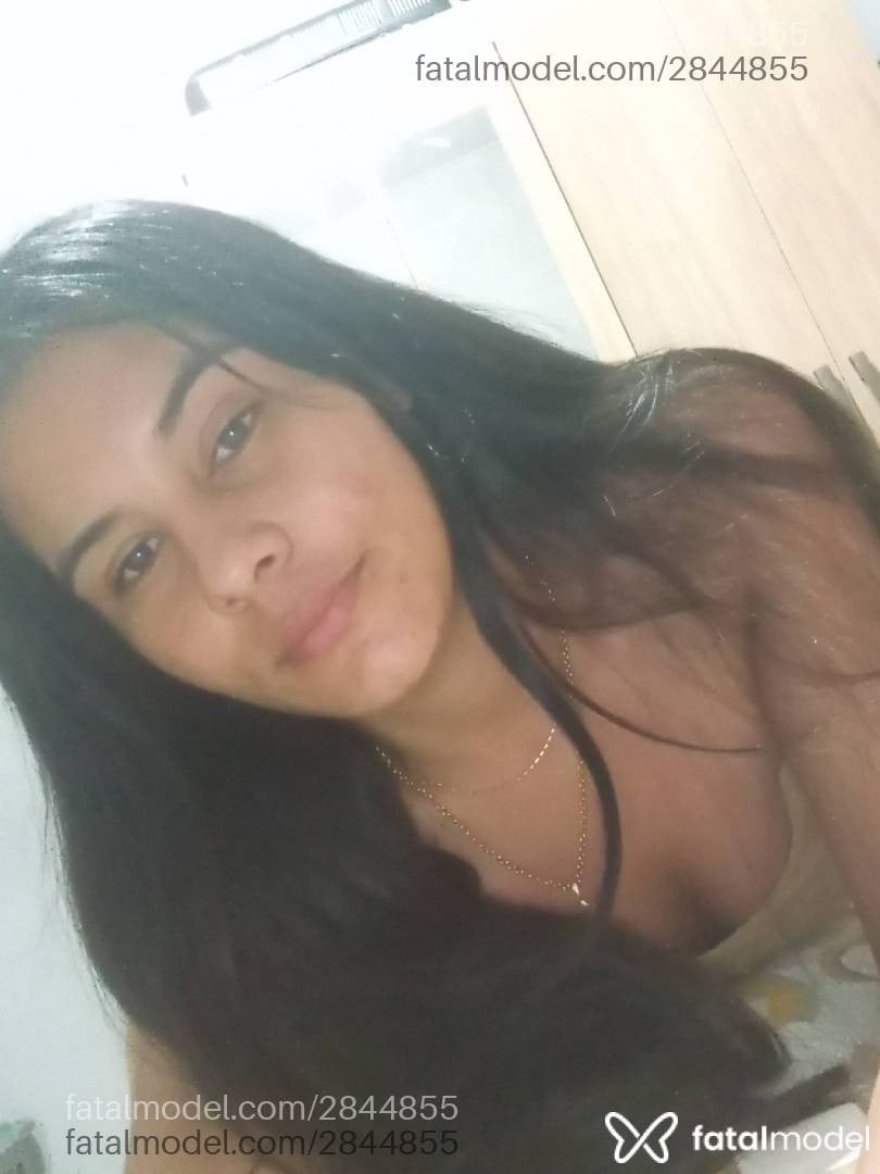 Acompanhante mulher morena (o) de olhos pretos - Isabella