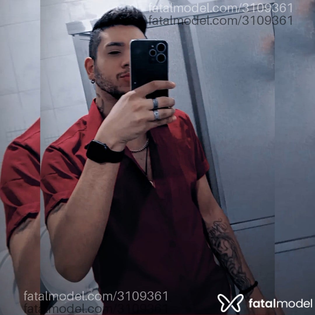 Acompanhante homem morena (o) de olhos pretos em Sorocaba Acompanhante homem morena (o) de olhos pretos em Sorocaba - Christian Lucco