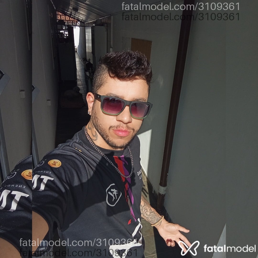 Acompanhante homem morena (o) de olhos pretos em Sorocaba Acompanhante homem morena (o) de olhos pretos em Sorocaba - Christian Lucco