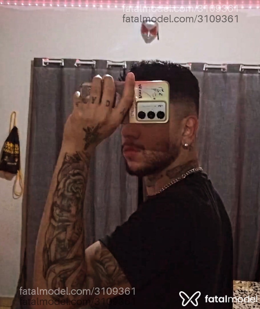 Acompanhante homem morena (o) de olhos pretos em Sorocaba Acompanhante homem morena (o) de olhos pretos em Sorocaba - Christian Lucco