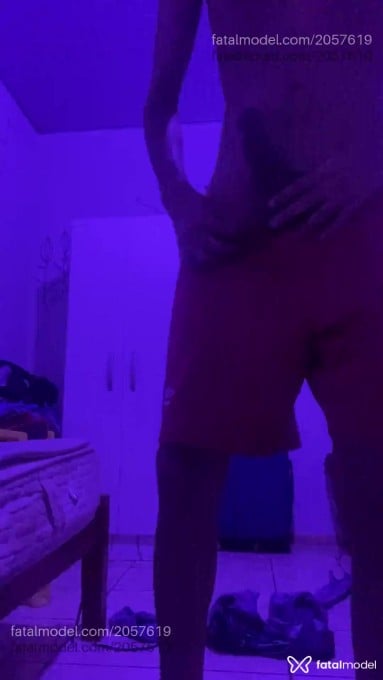 Acompanhante homem morena (o) de olhos castanhos em Toledo Acompanhante homem morena (o) de olhos castanhos em Toledo - Novinhosugarbaby